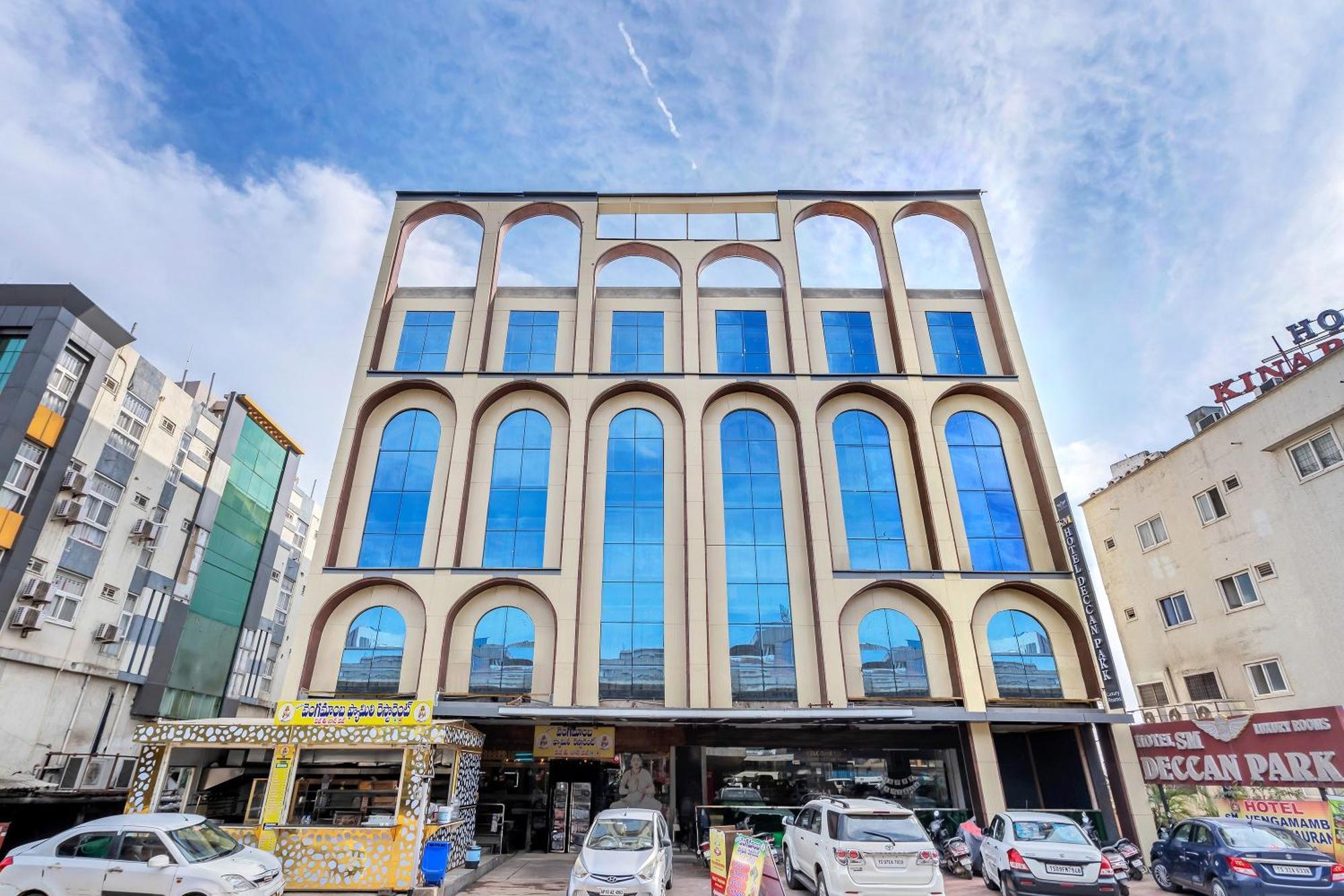 Hotel Sm Deccan Park Шамшабад Екстериор снимка