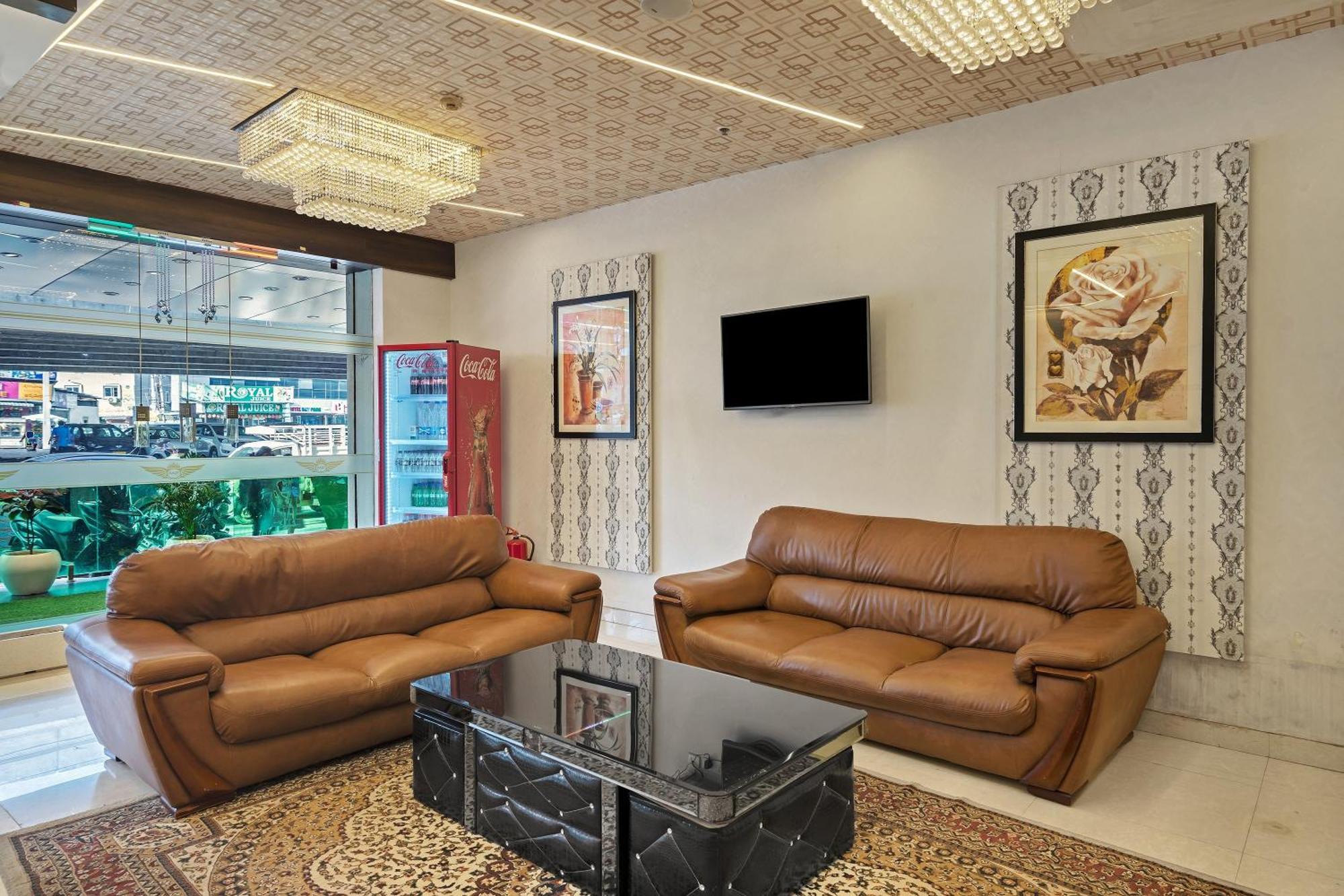 Hotel Sm Deccan Park Шамшабад Екстериор снимка